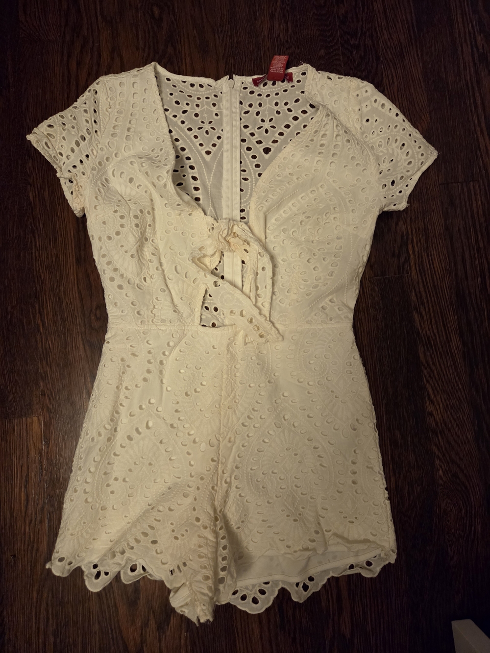 Saks Fifth Avenue Cream Eyelet Lace Romper Cover Up sz M